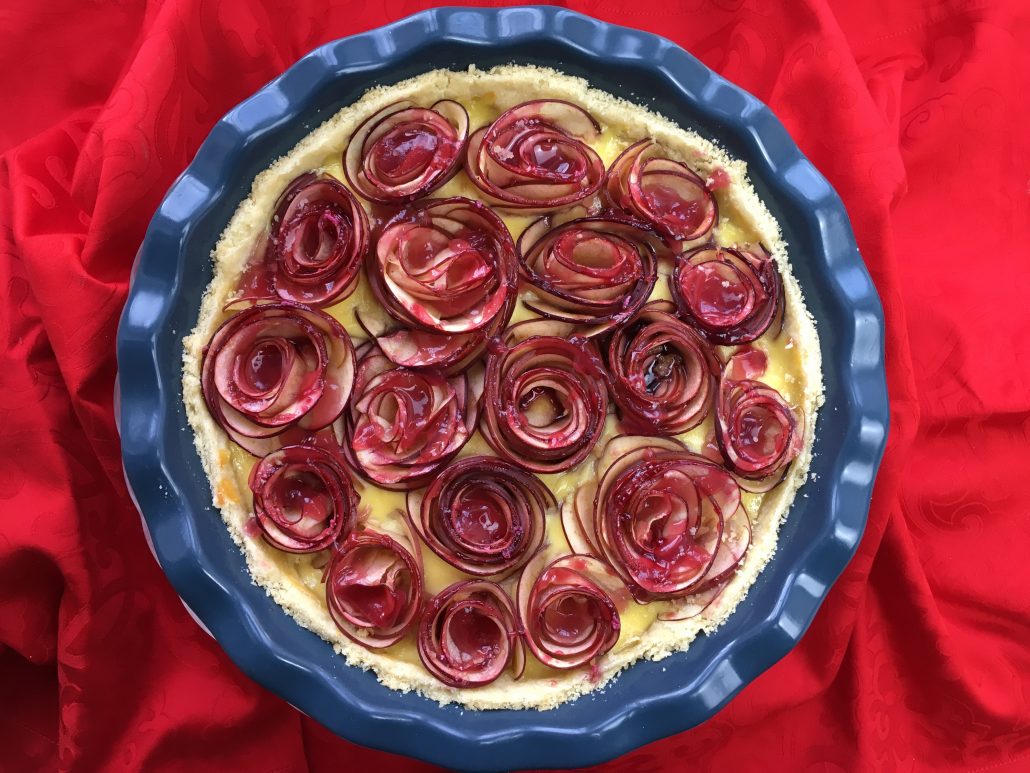 Cake with Red Apple Roses