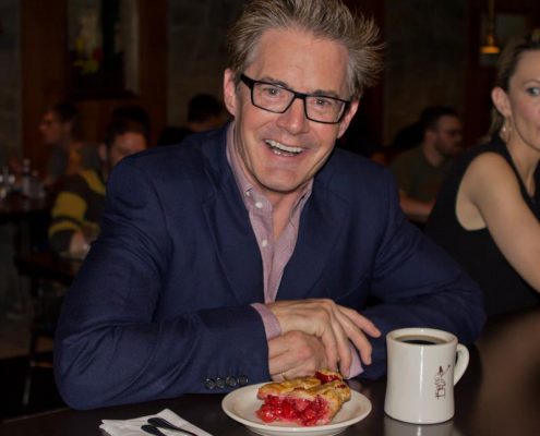 kyle-maclachlan-coffee-cherry-pie-lost-lake-cafe-lounge